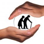 Assurance maladie : un changement alarmant pour les retraités vivant à l’étranger